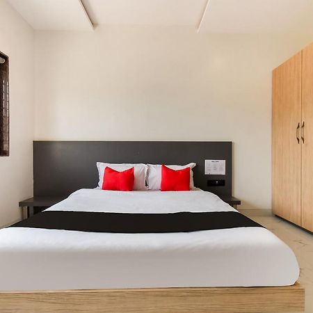 Capital O 71866 Hotel Ansh アウランガーバード エクステリア 写真