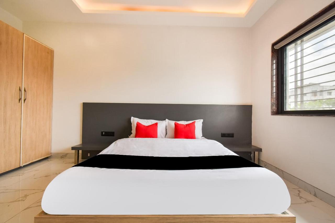 Capital O 71866 Hotel Ansh アウランガーバード エクステリア 写真