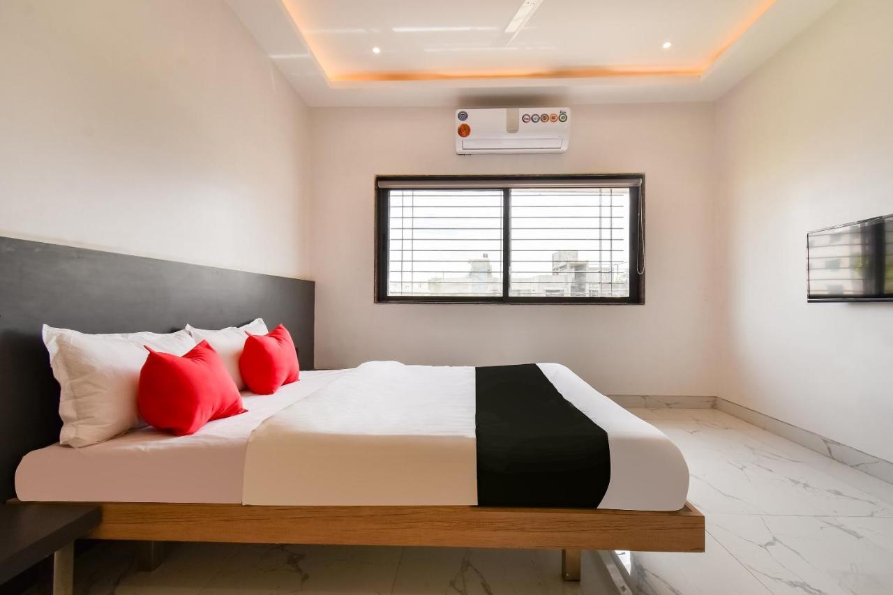 Capital O 71866 Hotel Ansh アウランガーバード エクステリア 写真